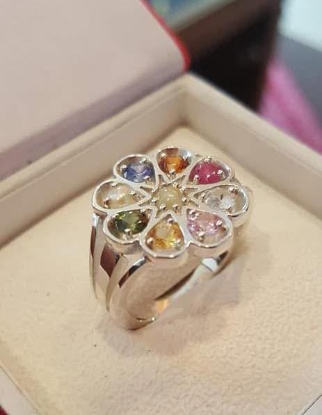 Silver Ring with Nawarathna (Ladies)